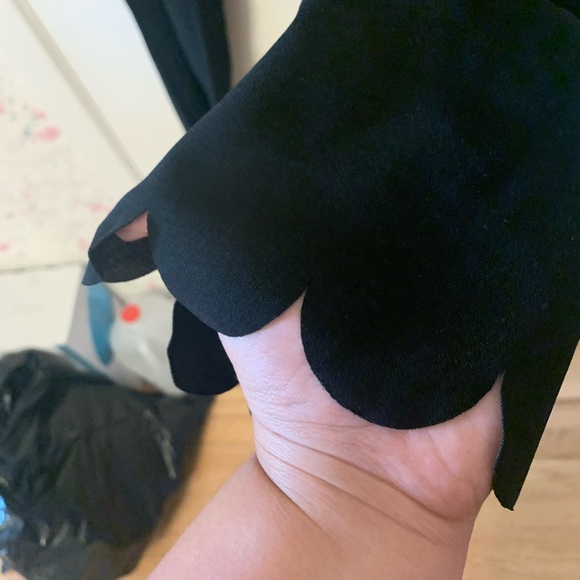 SHEIN Scallop Edge cropped pants - Picture 2 of 3